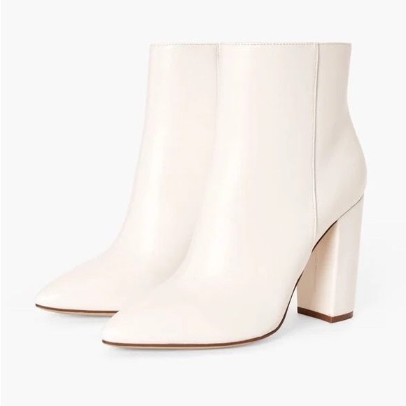 White pointed toe booties - new in box - size 8 - Picture 4 of 6